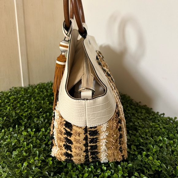🔥🔥🔥Sam Edelman, Darcy style handbag. New with tag, no flaws. - Picture 2 of 12
